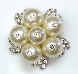 7304 Crystal Rhinestone Pearl Sew on Ornament