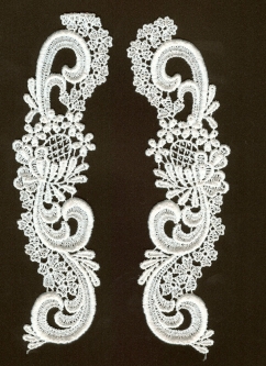 3004 Venice Lace Applique