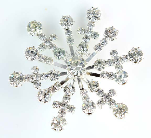 7292 Austrian Crystal Rhinestone Snowflake Pendant: Glitz and Glamour