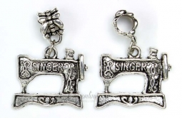 931 Sewing Machine Charm